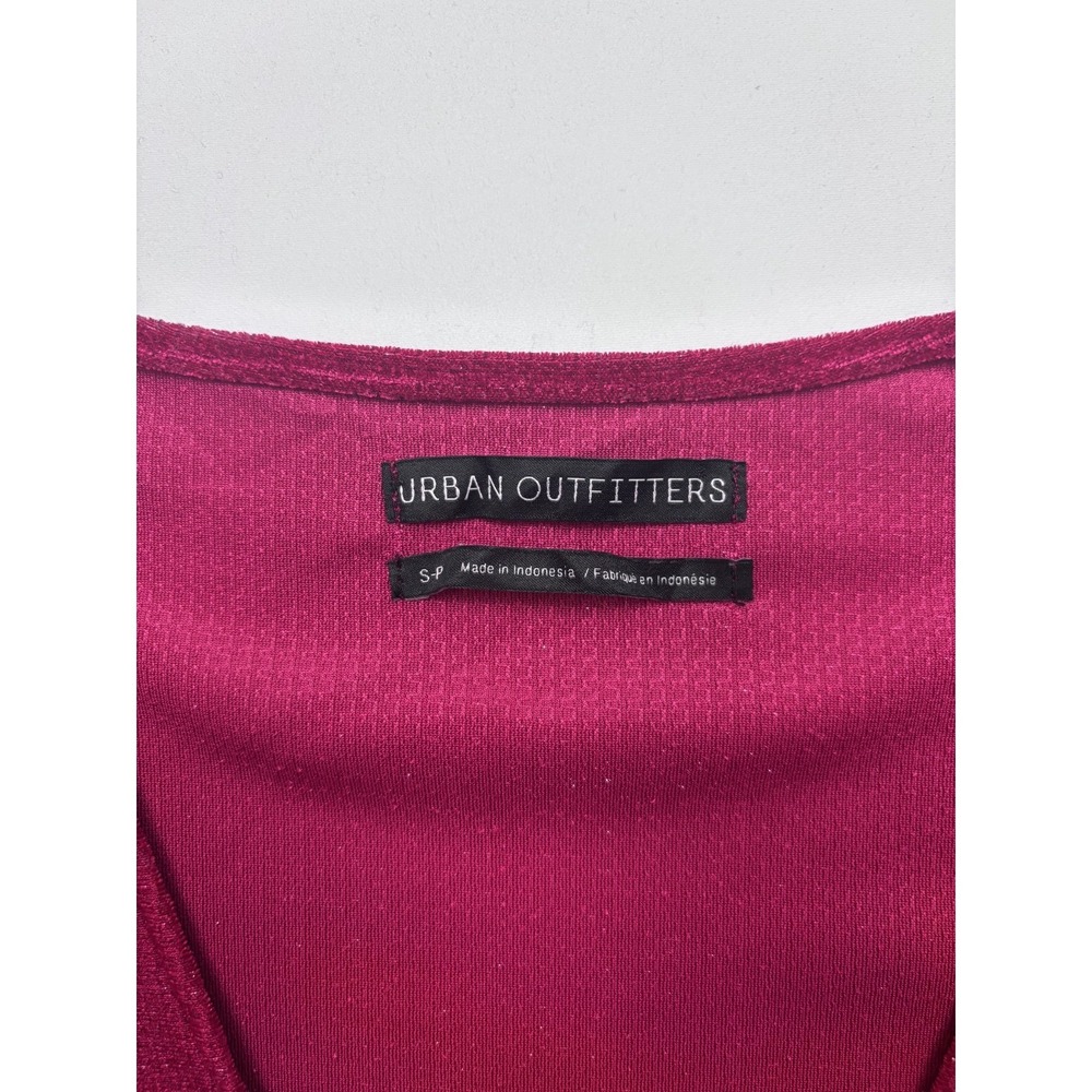 Urban Outfitters Velvet Red Metallic Deep Plunge Long Sleeve Slim Fit Top‎ Small - Picture 6 of 10